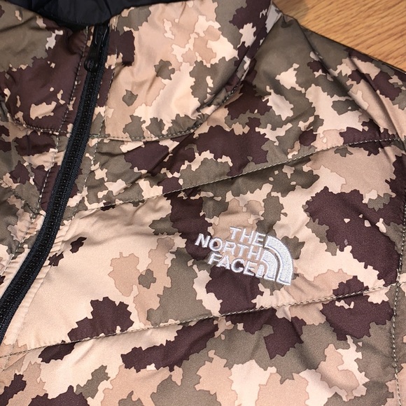 NWT The North Face Tamburello 2 Vest, Camo, Medium - Picture 5 of 12